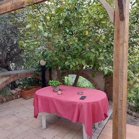 Maison Proche De La Frontiere Et De Menton Semesterbostad *